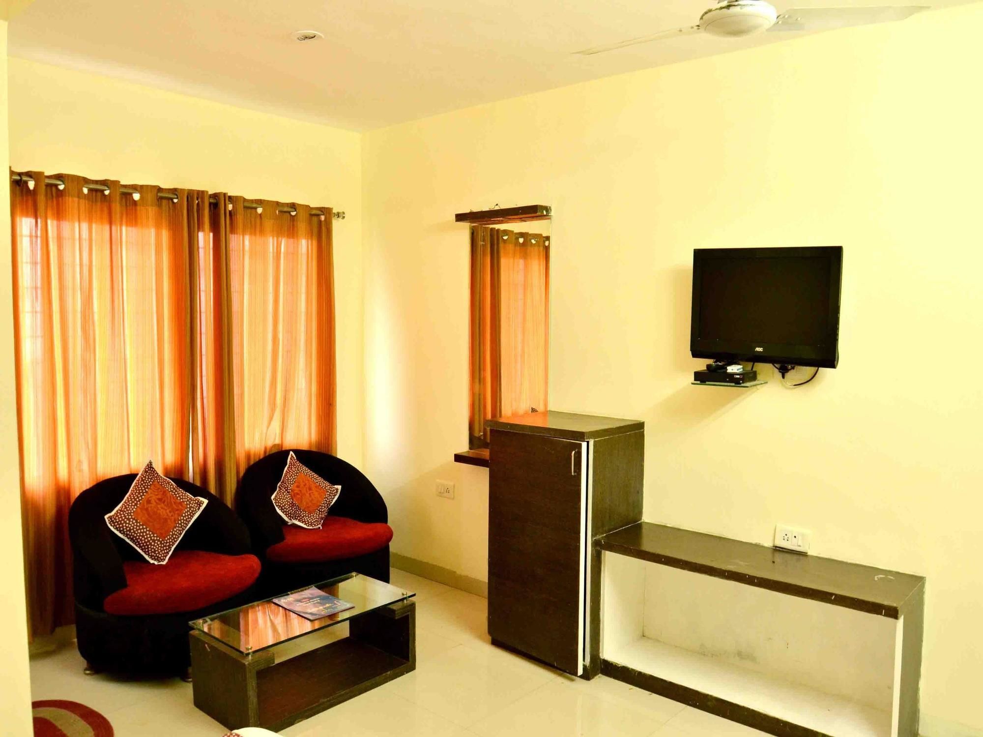 Hotel Vijay Nagar Indore Exteriör bild