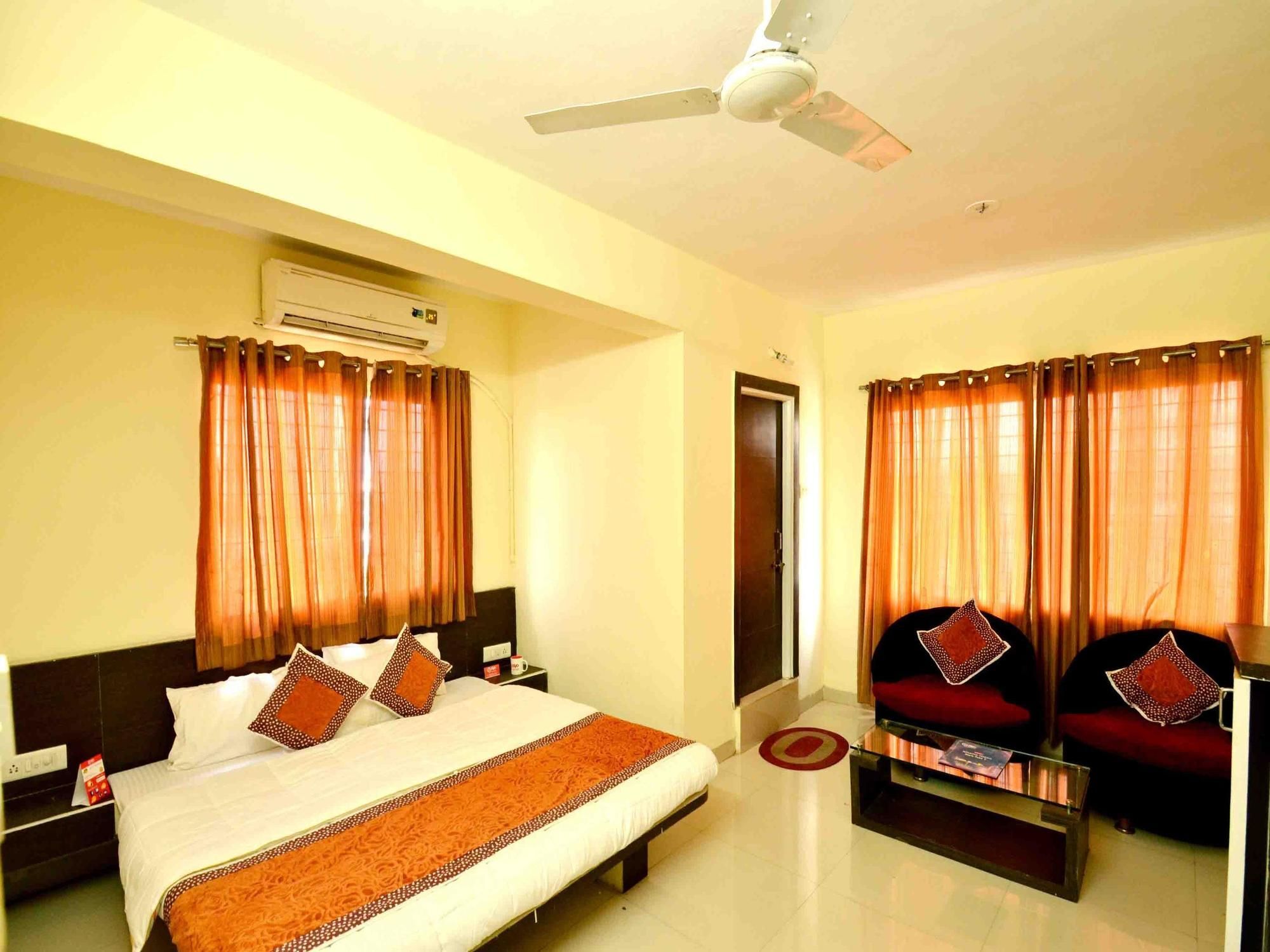 Hotel Vijay Nagar Indore Exteriör bild